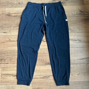 Vuori women’s dreamknit joggers